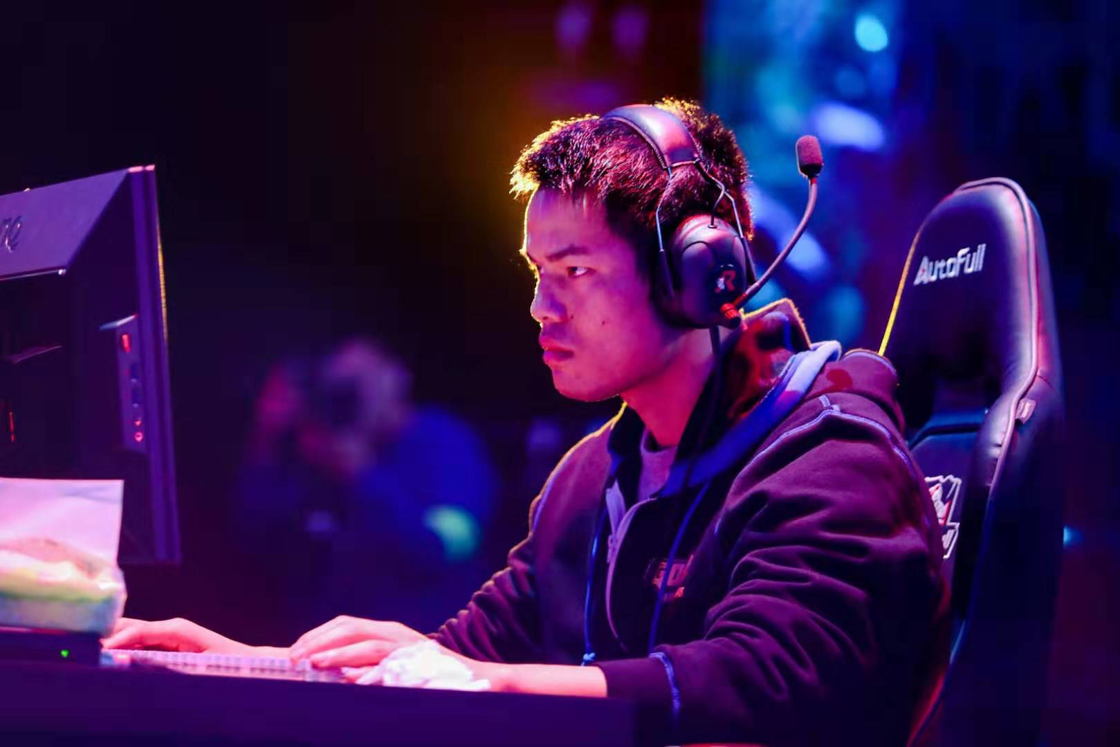 正是近期媒 正是近期媒